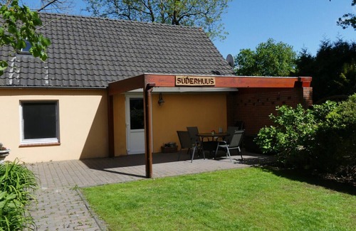 Wangerland Apartment | Mittelhuus, 111 sqm, 4 bedrooms, terrace with garden, max. 8 persons