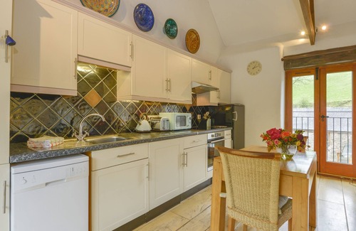 Kingsbridge Cottage | MIXIT COTTAGE, romantic, with pool in Kingsbridge