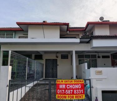 Seremban 2 House | MixxHome Seremban 2, One Queen Bed, Private Bathroom