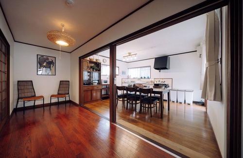 Kurashiki House | MIZUSHIMA OLD HOUSE｜Family and friends｜Nostalgic house｜98 ㎡｜Parking lot｜Bikan Historical Quarter 20 min.｜Seto Ohashi Bridge 30 min.｜Naoshima