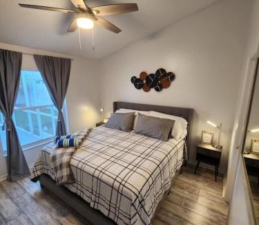 Eagle Pointe South House | MJ House