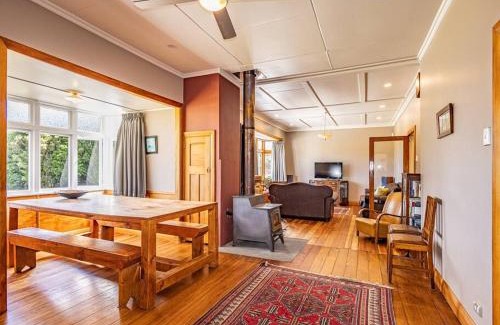Horopito House | MJ's Retreat Stunning Ski Season Special for 2024