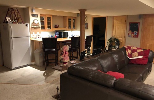 Saukville House | MKE DNC/Ryder Cup Large Family Home, Sleeps 6+