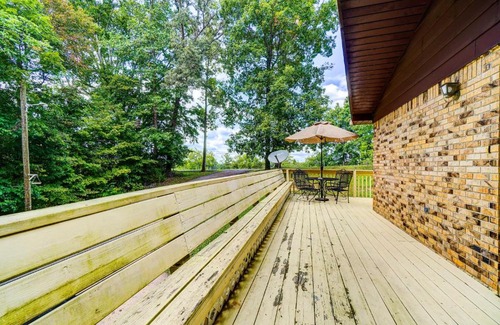 Albany House | MKs Retreat Less Than 4 Mi to Dale Hollow Lake!