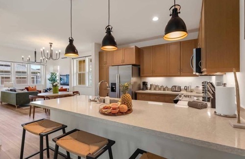 Makaha Valley House | @ML - Nohea Stylish Home w/Perks I Near Top Sight