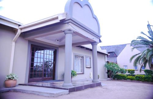 Pyramid House | Mmakosha Lodge