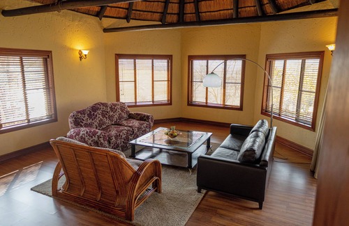 Mookgopong House | Mmakuba Private Game Lodge, Deluxe Chalet 8B