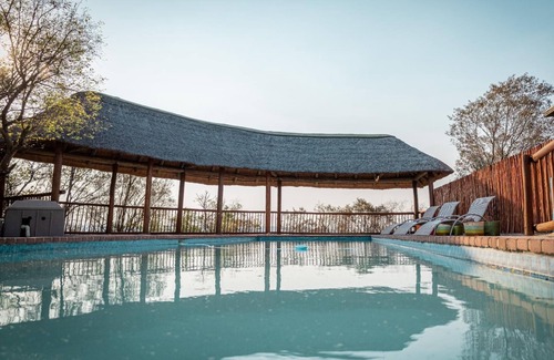 Mookgopong House | Mmakuba Private Game Lodge, Deluxe Chalet 9A