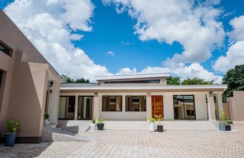 Central Region Bed & Breakfast | MMK Lodge