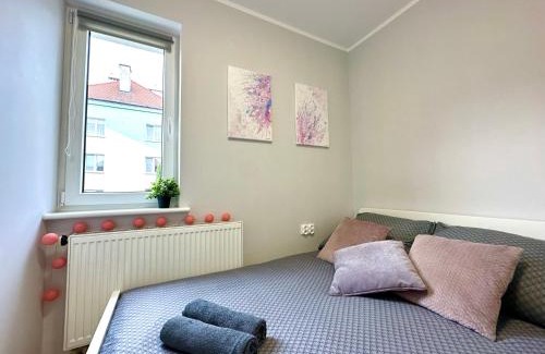 Aniolki House | MMRent Pink Fusion Room