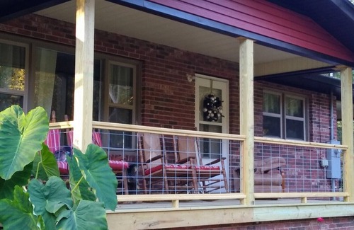 Sylva House | Mnt View Cottage. Calm, comfortable and clean