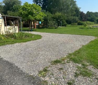 Ljubljana Ski Chalet | Močvirski Tulipan