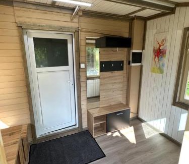Ljubljana Ski Chalet | Močvirski Tulipan
