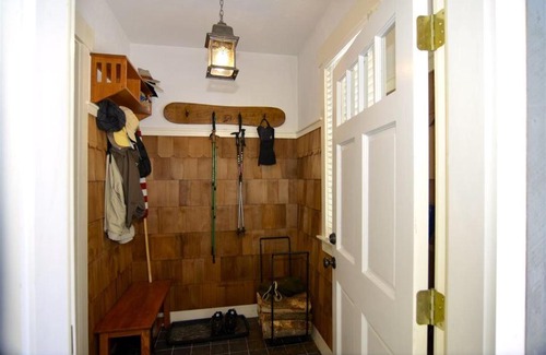 Twin Mountain House | MO Private home in beautiful wooded setting - close to Bretton Woods AC
