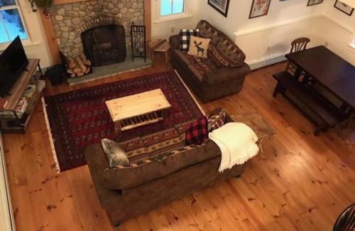 Twin Mountain House | MO Private home in beautiful wooded setting - close to Bretton Woods AC