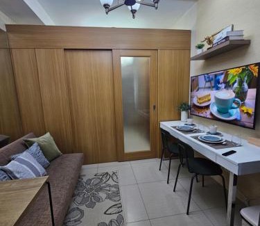 Barangay 76 Apartment | MOA Shell Residences Spacious 1BR with City View WiFi and Netflix