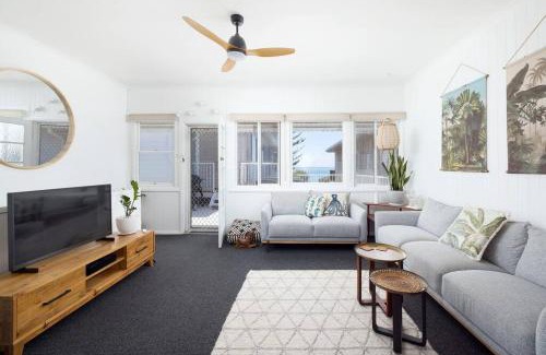 Shoal Bay Apartment | Moana Blue
