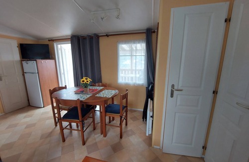 Saint-Pere House | Mobil-home 6 Personnes Dans Camping 3 Étoiles