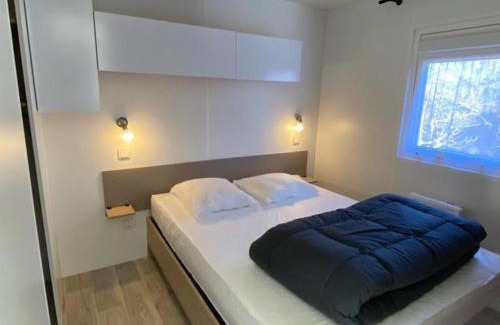 Guegon Other | Mobil-home 4 pers avec terrasse à Guégon - API-1-52-558