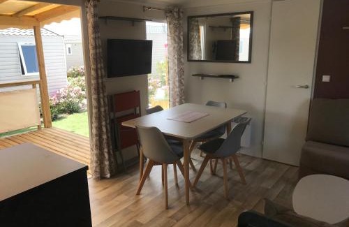 Canet-Plage House | MOBIL HOME camping le Mar Estang bord de plage