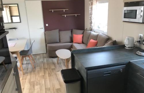 Canet-Plage House | MOBIL HOME camping le Mar Estang bord de plage