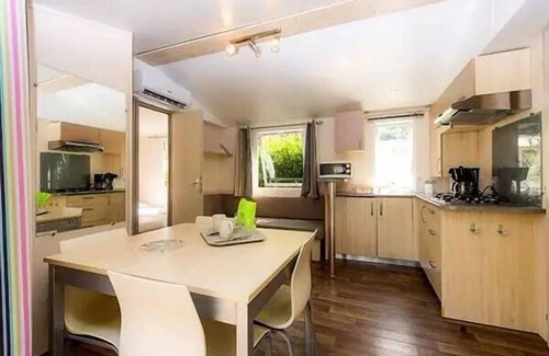 Saint-Yvi House | Mobil-home | Classic XL | 3 Ch. | 6 pers. | Raised terrace | A/C