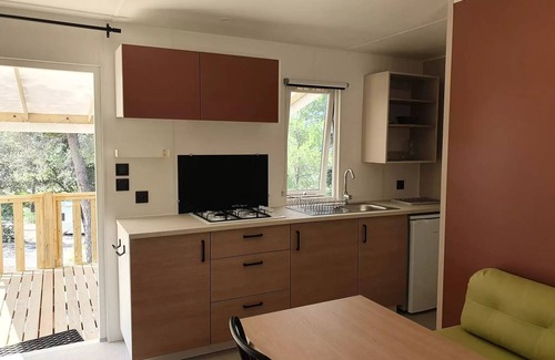 Puyloubier House | Mobil-Home klimatisierte 2 Schlafzimmer bis 4 Personen 4 Personen