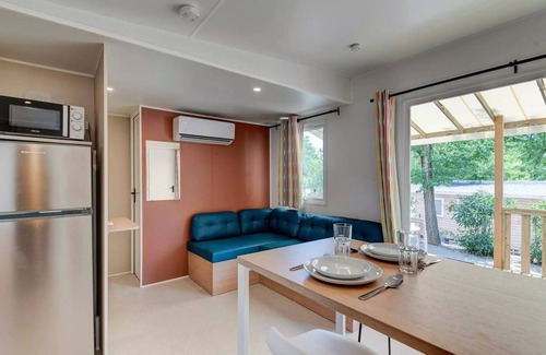 Wijckel House | Mobil-home | Premium Azure | 3 Bedrooms | 6 sleeps | Raised terrace | A/C