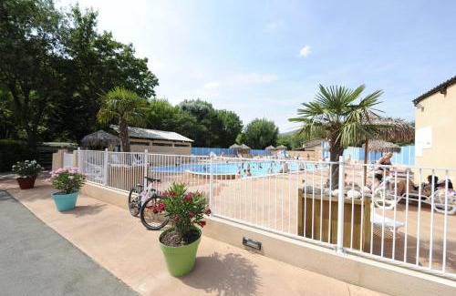 Millau Other | Mobil Home XXL 4 chambres - Camping Le Viaduc