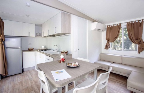 Le Rocchette House | Mobilehome in a sunny location