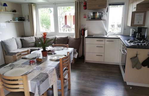 Les Mathes House | Mobile Home 3 bedrooms, air conditioning, heating, closed terrace 15m² siblu les charmettes 4 *