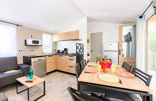 Asserac House | Mobile home 4 rooms 6 persons + TV - 4 soleils