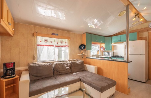Semussac RV Rental | Mobile Home '6p Proche De La Mer' with Private Terrace and Air Conditioning