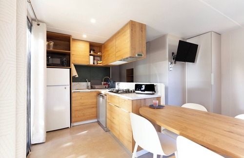 Carry-le-Rouet RV Rental | Mobile Home 'Camping Lou Soulei 218' with Sea View, Shared Pool and Air Conditioning