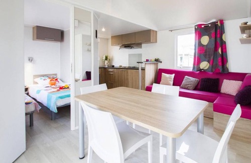 Bessan RV Rental | Mobile home