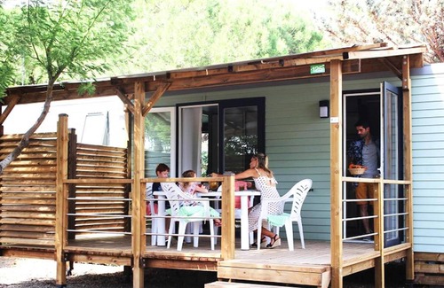 Bessan RV Rental | Mobile home