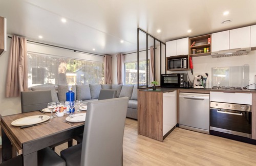 La Cote Radieuse RV Rental | Mobile Home 'Soleia 2023 Mar Estan 4x' with Private Terrace and Air Conditioning