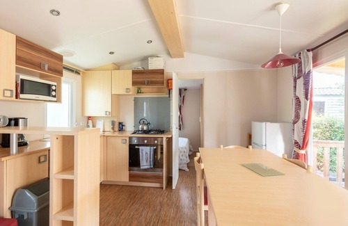 Veuzain-sur-Loire House | Mobile Home in Loire with Pool