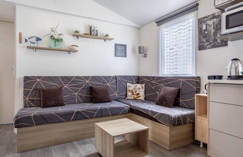 Saint-Jean-de-Monts RV Rental | Mobile Home with 2 Bedrooms and Private Terrace