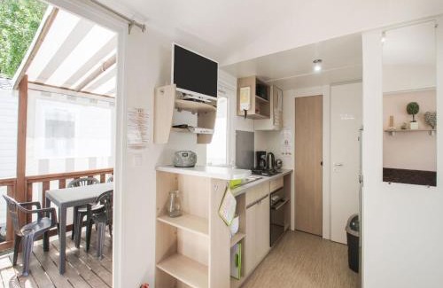 Saint-Jean-de-Monts Ski Chalet | Mobile Home in Saint Jean near Sea Beach