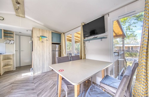 Lege-Cap-Ferret RV Rental | Mobile Home 'Mobilhome Camping Siblu Les Viviers' with Private Terrace and Air Conditioning