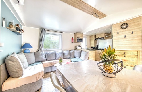 Lege-Cap-Ferret RV Rental | Mobile Home 'Mobil Home Amira 42m2' with Sea View, Wi-Fi and Air Conditioning