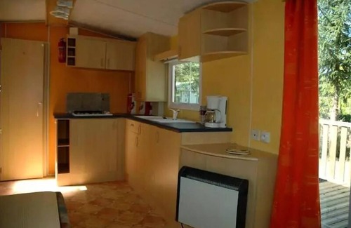 Nabirat House | Mobilhome M7 35m2 mit überdachter Terrasse/2 Schlafzimmer 4 Personen