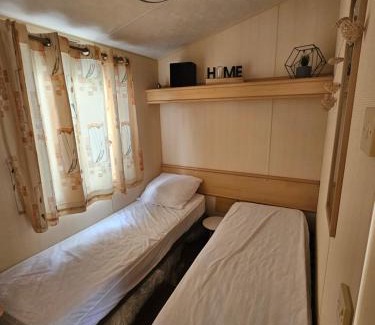 Clohars-Carnoet Other | Mobilhome tout confort 4 pers 2 chambres N10 Camping Paradis Le Pouldu