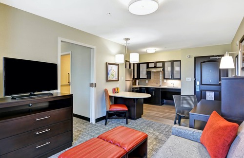 Mount Juliet Condo | Mobility Accessible Suite | Free Breakfast, Business Center + Fitness Center Access