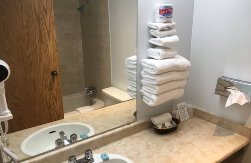 Prince Rupert Hotel | Moby Dick Inn
