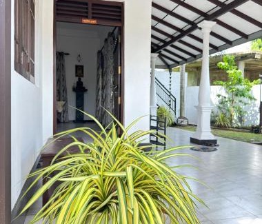 Mirissa Hotel | MobyDick House