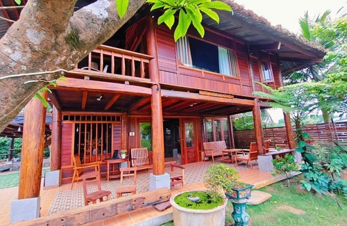 Huong Thuy House | Moc Homestay & Villa