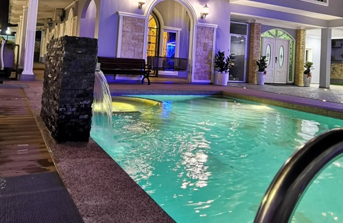 Sungai Petani Hotel | Mochi Pool Villa Co-Living