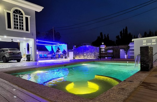 Sungai Petani Hotel | Mochi Pool Villa Co-Living